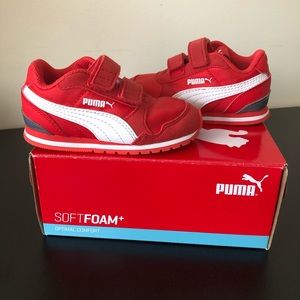 Puma infant snickers.